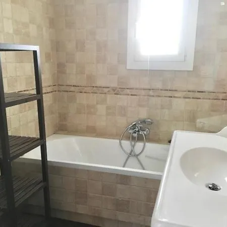 Casa Del Bosque Con Piscina En Sitges 산트 페레 데 리베스