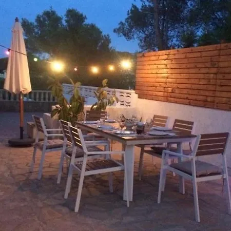 Casa Del Bosque Con Piscina En Sitges * 산트 페레 데 리베스