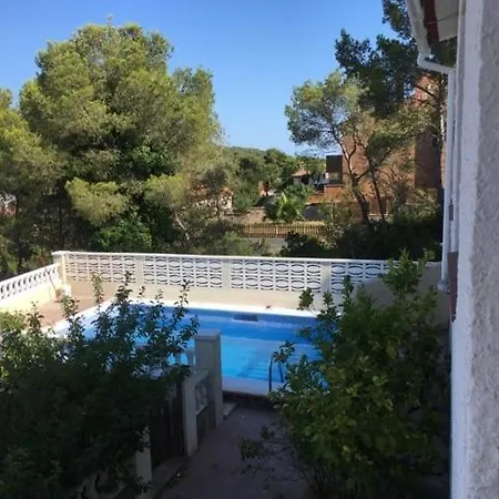 Casa Del Bosque Con Piscina En Sitges * 산트 페레 데 리베스