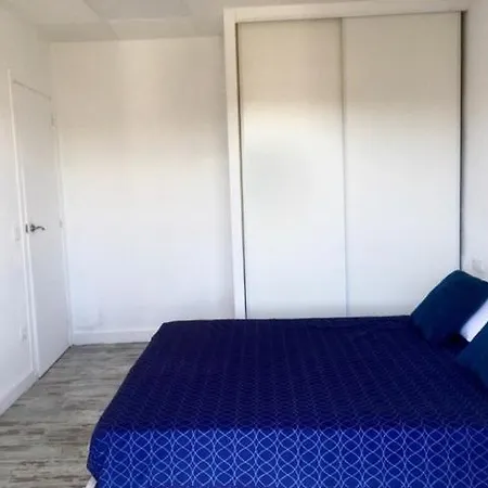 펜션 Casa Del Bosque Con Piscina En Sitges 산트 페레 데 리베스