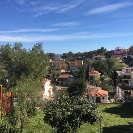 Casa Del Bosque Con Piscina En Sitges *