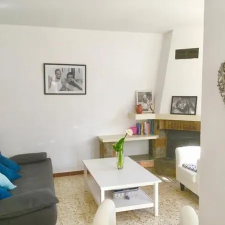 펜션 Casa Del Bosque Con Piscina En Sitges
