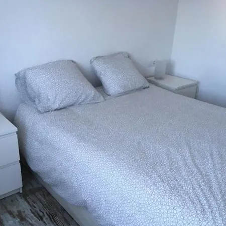 펜션 Casa Del Bosque Con Piscina En Sitges *