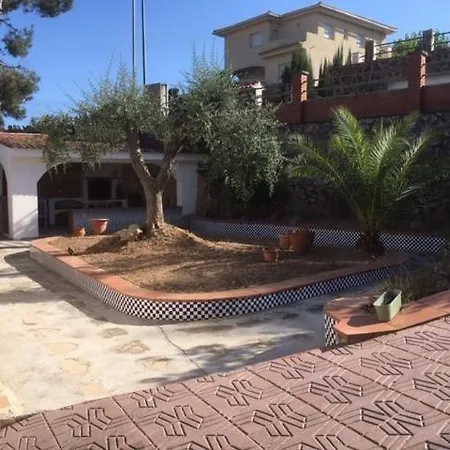 Casa Del Bosque Con Piscina En Sitges Casa vacanze